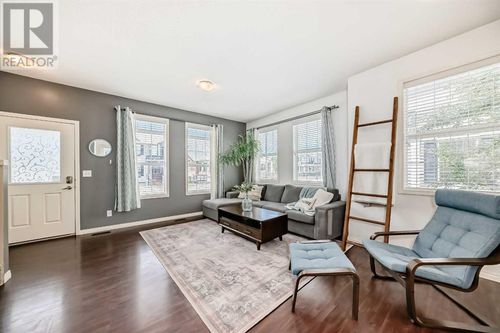 1001 8 St Nw, Airdrie, AB, T4B0W1 | Card Image