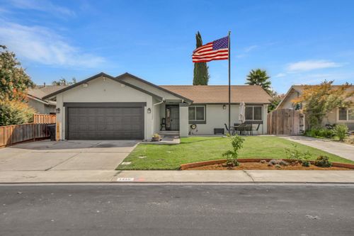 1460 Jennifer St, Ripon, CA, 95366-2816 | Card Image