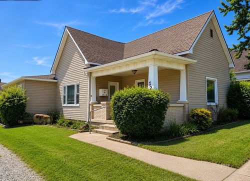 122 Locust St, Jackson, OH, 45640-1620 | Card Image