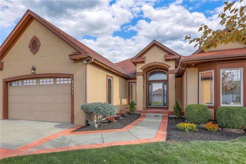 4311 N 141st Pl, Basehor, KS, 66007-5204 | Card Image