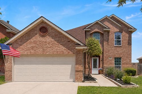 9224 Nathan Dr, White Settlement, TX, 76108-3552 | Card Image