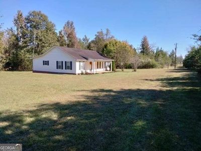 73 Old Hardy Place Road, House other with 3 bedrooms, 2 bathrooms and null parking in Statesboro GA | Image 2