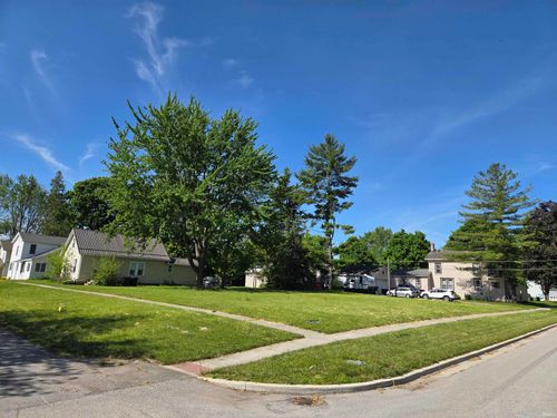 305 S Franklin St, Waterloo, IN, 46793-9501 | Card Image