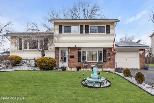 22 Princeton Dr, Jackson, NJ, 08527-2318 | Card Image