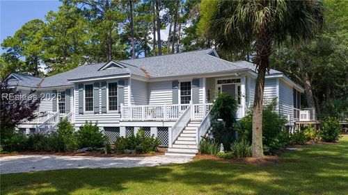 135 Ave Of Oaks, Daufuskie Island, SC, 29915-9006 | Card Image