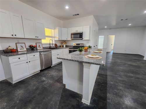 400 Susan Dr, Kennedale, TX, 76060-3628 | Card Image