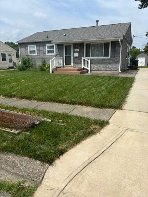 1621 Seabrook Rd, Dayton, OH, 45432-3531 | Card Image