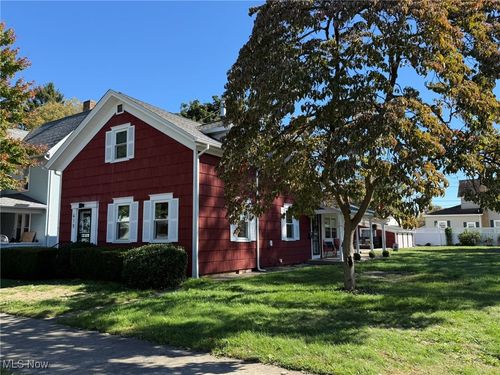 419 3rd St Nw, New Philadelphia, OH, 44663-1757 | Card Image