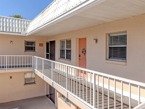 227-400 Base Ave E, Venice, FL, 34285-4120 | Card Image