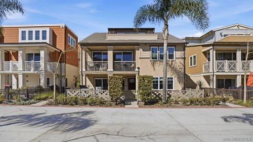 810 Santa Barbara Pl, San Diego, CA, 92109-7616 | Card Image