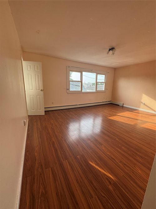 2nd-150 Carnegie Ave, Elmont, NY, 11003-1213 | Card Image