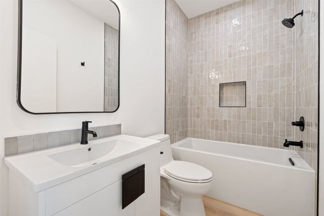B - 2107 Maple Ave, House other with 2 bedrooms, 2 bathrooms and 1 parking in Austin TX | Image 11