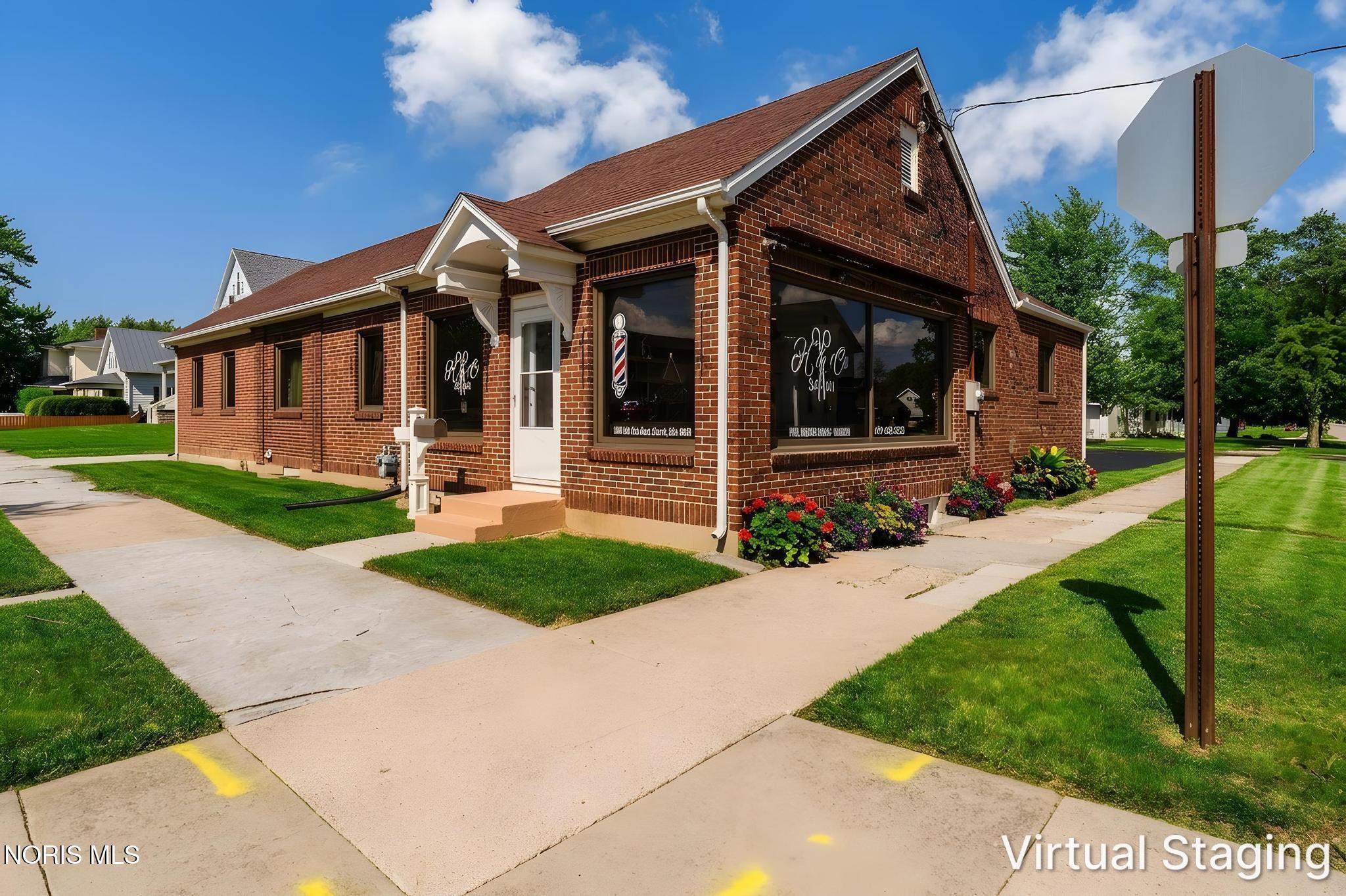 800 N Main St, Fostoria, OH 44830