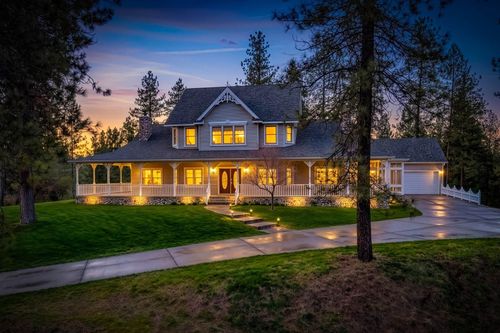 41114 N Madison Rd, Elk, WA, 99009-8731 | Card Image