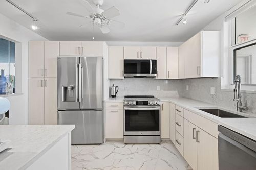 1110-3100 Ne 49th St, Fort Lauderdale, FL, 33308-4962 | Card Image