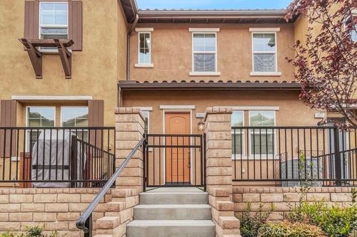 28623 Jardineras Dr, Santa Clarita, CA, 91354-3084 | Card Image