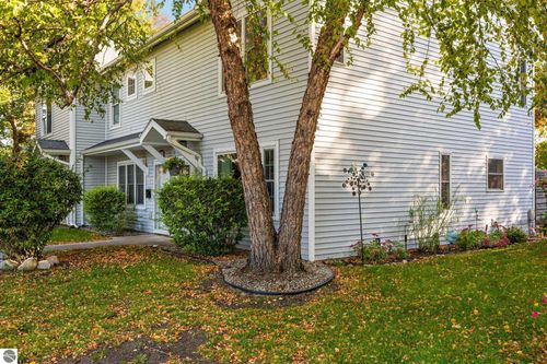10-c-711 Lake Ave, Traverse City, MI, 49684-3281 | Card Image