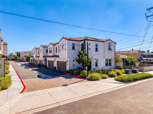 102-17540 Cameron Ln, Huntington Beach, CA, 92647-6814 | Card Image