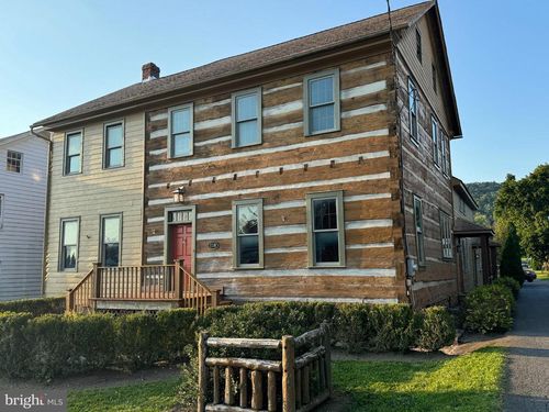 230 W Aaron Sq, AARONSBURG, PA, 16820-9405 | Card Image