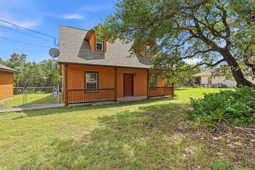 17509 Village Dr, Dripping Springs, TX, 78620-3147 | Card Image