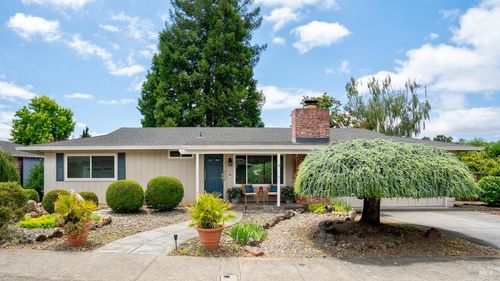 6860 Oak Leaf Drive, Santa Rosa, CA, 95409 | Card Image