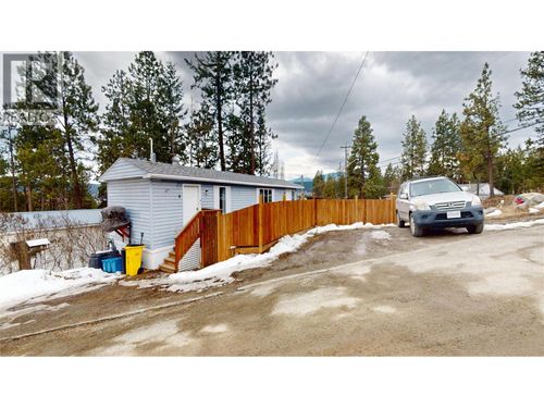 9-700 Patterson Street W, Cranbrook, BC, V1C6T5 | Card Image
