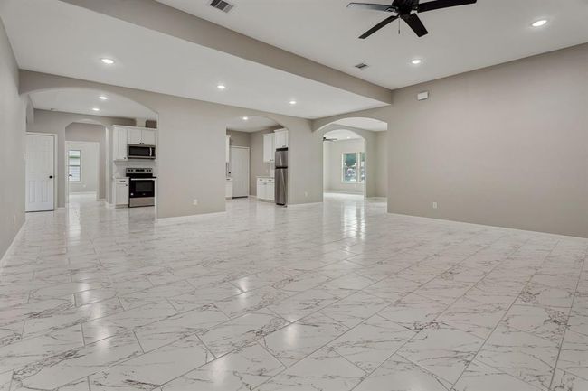 69 County Road 3668, House other with 4 bedrooms, 3 bathrooms and 2 parking in Splendora TX | Image 9