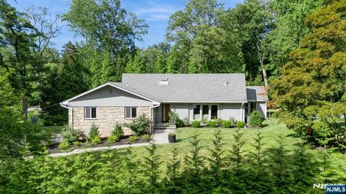 2 N Brae Ct, Tenafly, NJ, 07670-1114 | Card Image