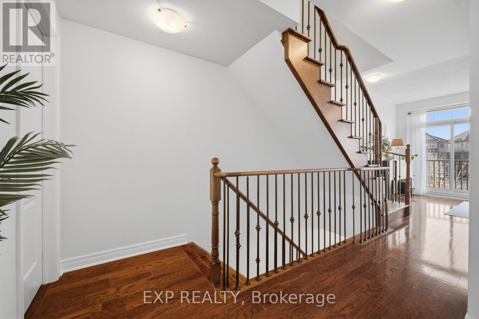 Residential in Mississauga (Churchill Meadows) 3