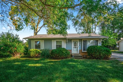 604 W Lee St, Plano, IL, 60545-1131 | Card Image