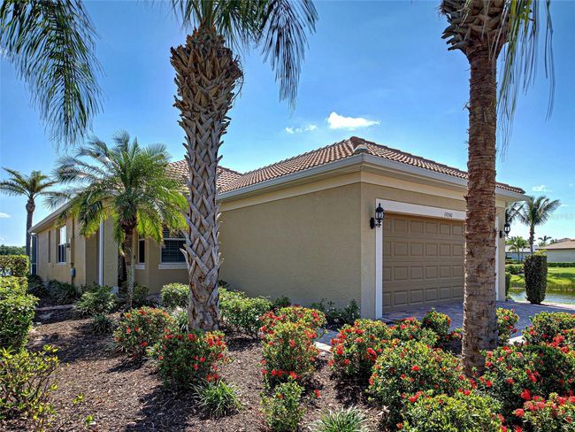 Great curb appeal | Image 9