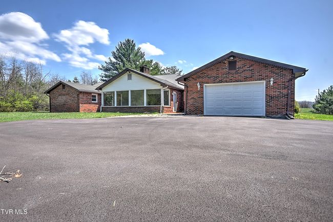 646 Meadow View Rd, House other with 4 bedrooms, 2 bathrooms and null parking in Bristol TN | Image 48