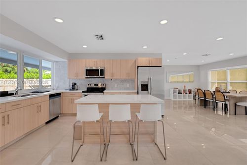 3500 N Park Rd, Hollywood, FL, 33021-2528 | Card Image