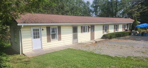 699 Stoystown Rd, Somerset, PA, 15501-6810 | Card Image