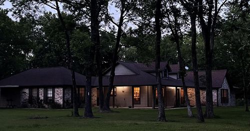 4335 Harvey Rd, Crosby, TX, 77532-4930 | Card Image