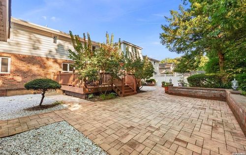 17 Robert Rd, Bayville, NY, 11709-1928 | Card Image