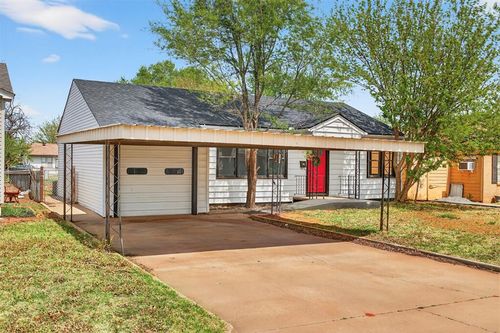 415 Eisenhower Blvd, Elk City, OK, 73644-2709 | Card Image