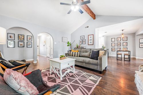 1906 Garden Villa Dr, Georgetown, TX, 78628-2927 | Card Image