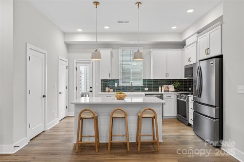 2025 Summey Ave, Charlotte, NC, 28205-7933 | Card Image