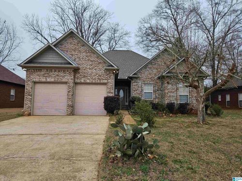 136 Taylors Farm Dr, LINCOLN, AL, 35096-5243 | Card Image