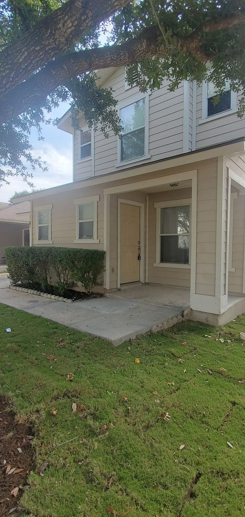 13413 Alysheba Dr, Del Valle, TX, 78617-3497 | Card Image
