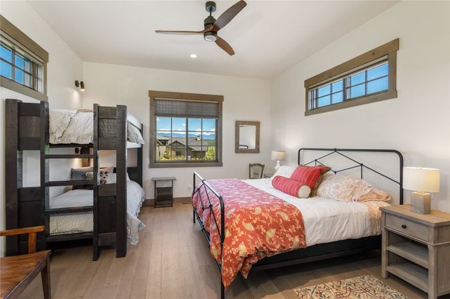 Barn Living Quarters Bedroom 1 | Image 82