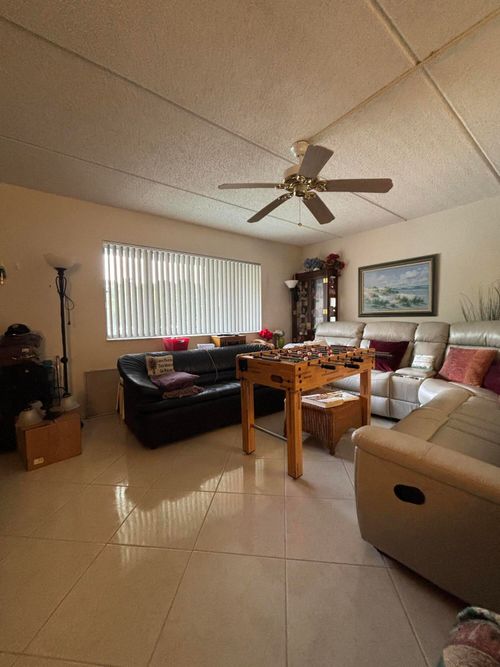 212-3100 Springdale Blvd, Palm Springs, FL, 33461-6390 | Card Image