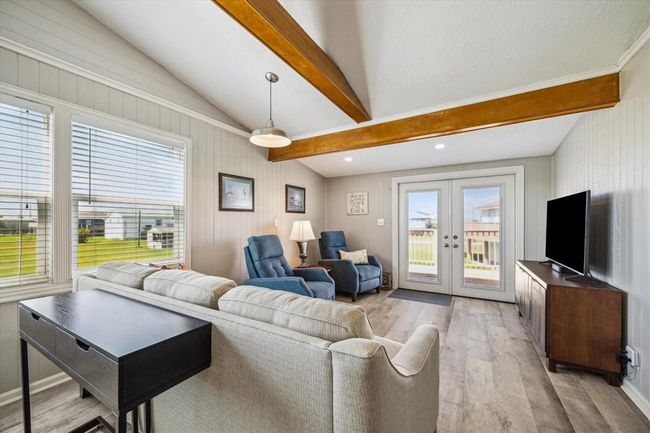 4014 2 Nd St, House other with 2 bedrooms, 1 bathrooms and 1 parking in Galveston TX | Image 11