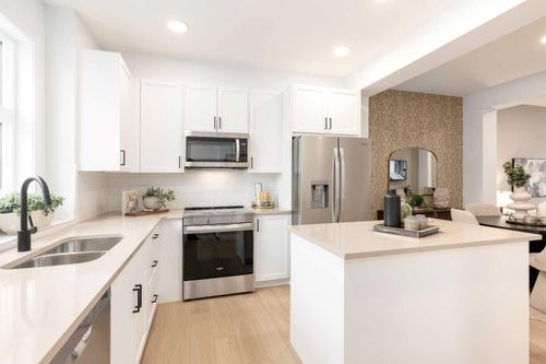 303-30 Rochester View Nw, Calgary, AB, T3L0M8 | Card Image