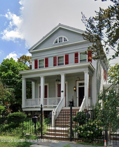 92 Harrison St, Staten Island, NY, 10304-2613 | Card Image