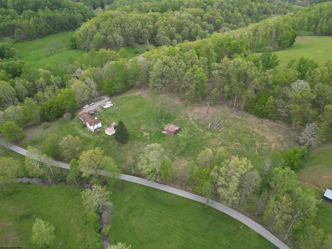 10401 Skin Creek Rd, House other with 4 bedrooms, 3 bathrooms and 3 parking in Horner WV | Image 38