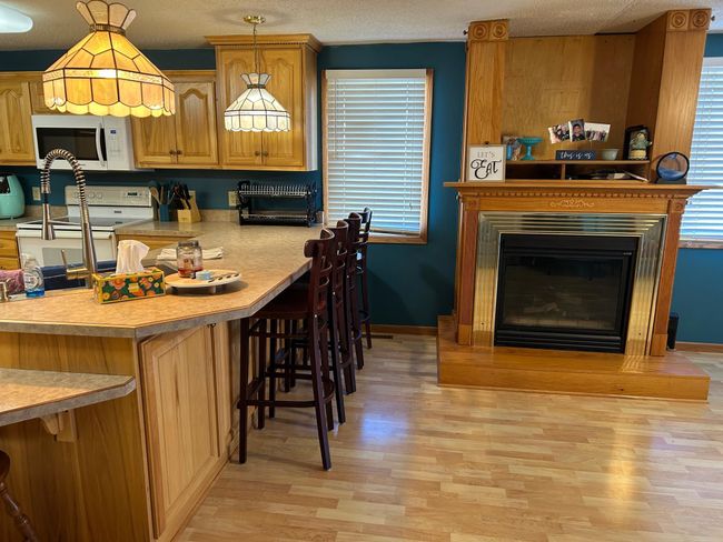 Kitchen L shaped counter | Image 18
