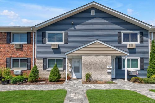 46-40 W 4th Street, Brookhaven, NY, 11772 | Card Image