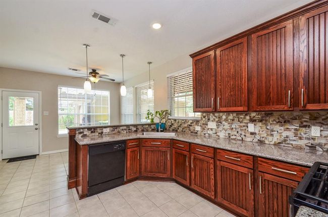 1501 Mulberry Ct, House other with 5 bedrooms, 4 bathrooms and 2 parking in Pearland TX | Image 11